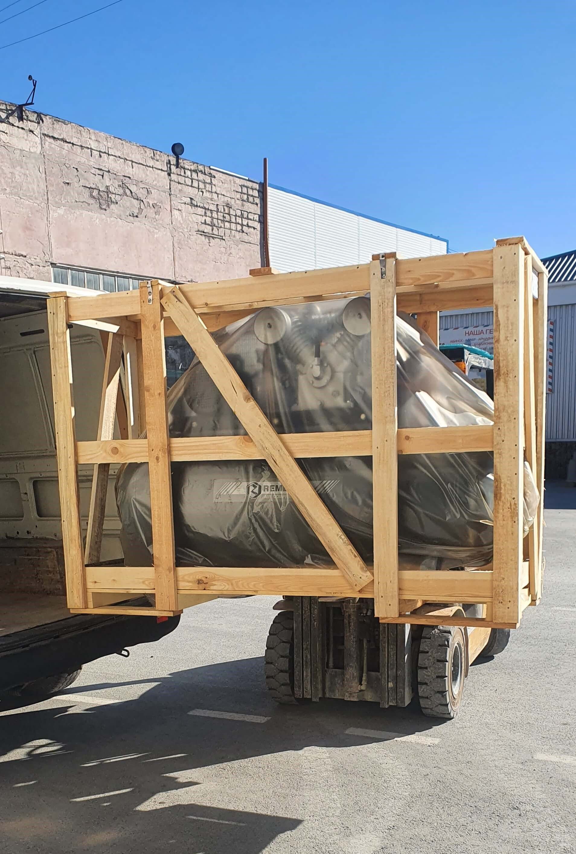 Отгрузка поршневого компрессора Remeza СБ4/Ф-500.LT100/16