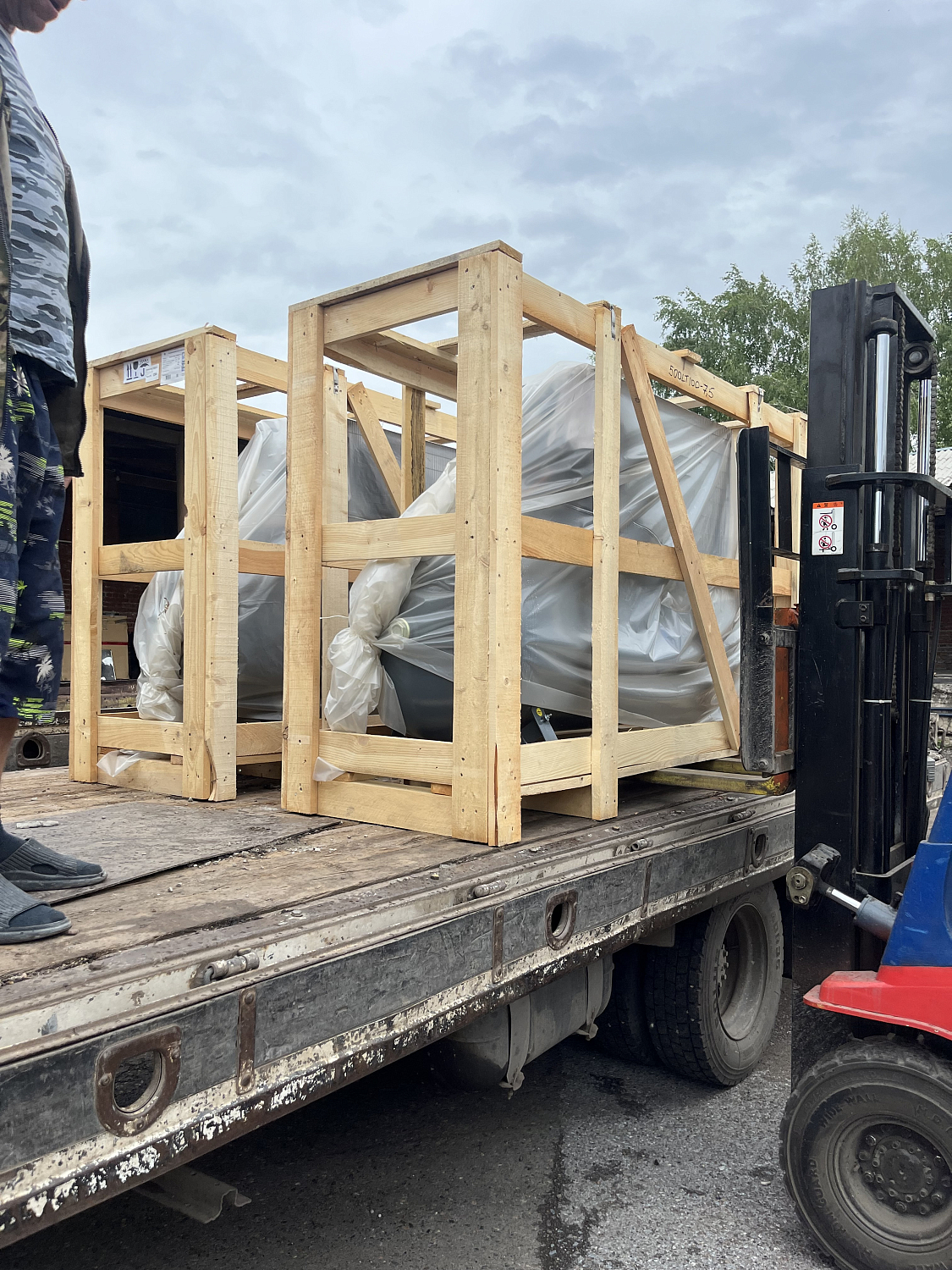 Отгрузка поршневых компрессоров Remeza СБ4/Ф-500.LT100-7,5 кВт, СБ4/Ф-500.LT100/16-7,5 и СБ4/С-100.LB30A в г. Красноярск